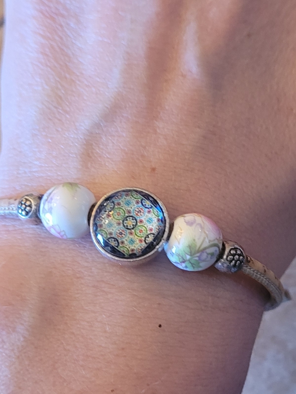 🥳2/$35🥳 Beautiful Milifiori-like Beige Cork Bracelet